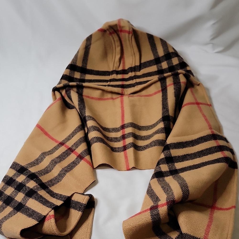 Burberry Tan and Black Wool-Cashmere Hooded Scarf - Picture 4 of 4